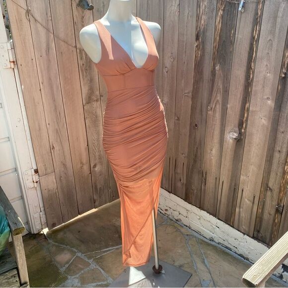 HELLOMOLLY ESTATE ESCAPES MAXI DRESS in color blush size XS NWT - Picture 10 of 15